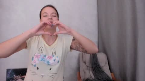 Snapshot of why_again_me chatting on February 8, 5:50 pm Veronica online show from February 8, 5:50 pm