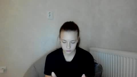 Snapshot of why_again_me chatting on December 8, 8:15 pm Veronica online show from December 8, 8:15 pm