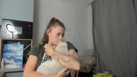 Snapshot of why_again_me chatting on September 10, 6:31 pm Veronica online show from September 10, 6:31 pm
