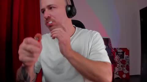 VI online show from November 11, 4:09 pm