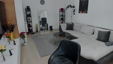Milf Amy online show from January 17, 7:27 pm