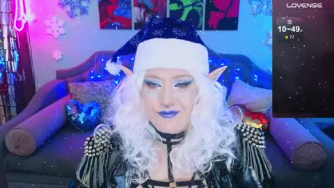 Snapshot of wickedxqueen chatting on January 1, 6:47 am Laura online show from January 1, 6:47 am