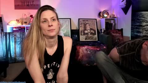 Snapshot of widthofapeach chatting on February 26, 6:08 am Gretchen Jimmy online show from February 26, 6:08 am