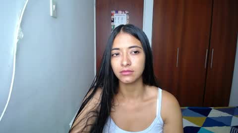 Ilauren online show from May 25, 12:44 pm