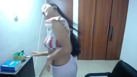 Ilauren online show from September 24, 9:38 am