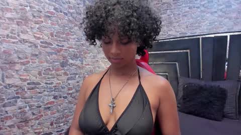 wild_firee_ online show from February 10, 7:06 pm