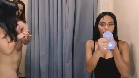 wild_mia_ts online show from February 16, 1:53 pm