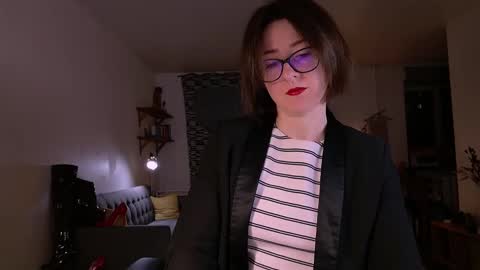 wild_peony online show from December 5, 6:17 pm