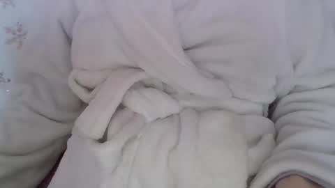 Ella online show from October 6, 2:57 pm