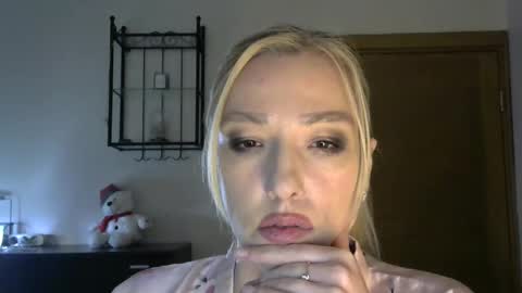 Alina online show from February 7, 2:15 pm