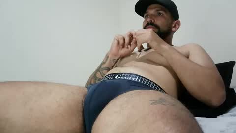 Snapshot of wilder_grey chatting on January 23, 1:41 am Wilder Grey online show from January 23, 1:41 am
