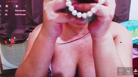 wildhotasianx online show from December 23, 12:30 pm