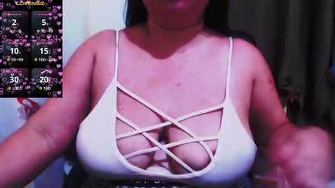 wildhotasianx online show from October 5, 6:26 pm