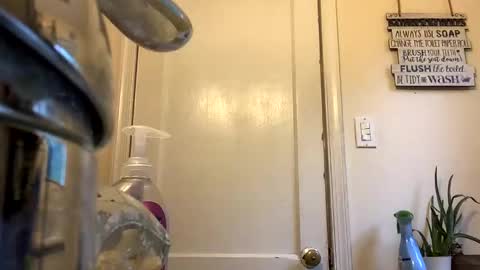 wildwildweed online show from October 28, 12:06 pm