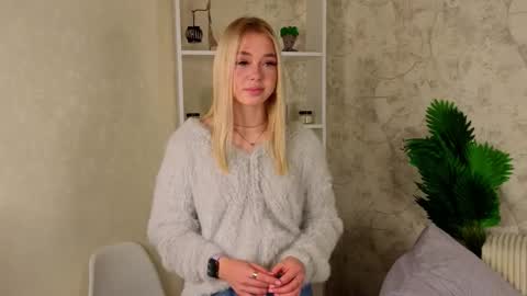 Lina online show from September 20, 7:22 am