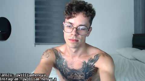 Snapshot of william_henry_a chatting on January 28, 2:31 pm William online show from January 28, 2:31 pm