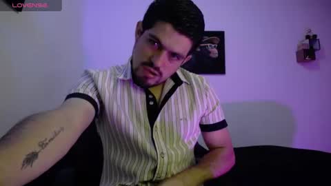 William Steel online show from June 25, 11:37 am