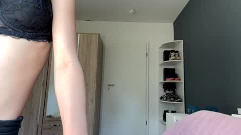 Mari online show from July 12, 1:25 pm