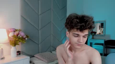 Willie online show from September 25, 6:53 am