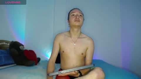 willmonkey online show from December 7, 2:36 am