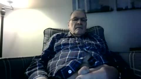 Willhedoher online show from December 2, 2:14 pm