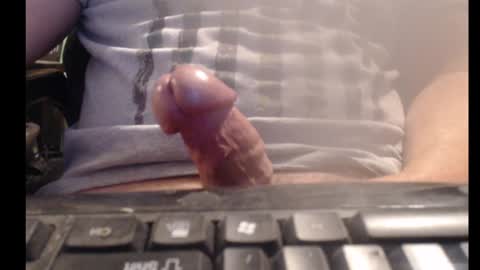 Snapshot of willowstick chatting on December 4, 6:00 pm DrainMyBalls online show from December 4, 6:00 pm