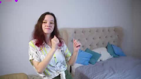 for u Alise online show from September 19, 5:00 am