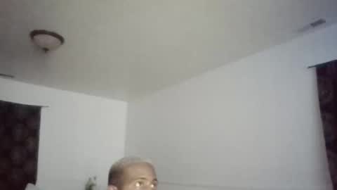 elmejorhombre online show from September 15, 4:47 am