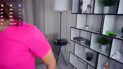 My name is Mia online show from October 27, 5:24 pm