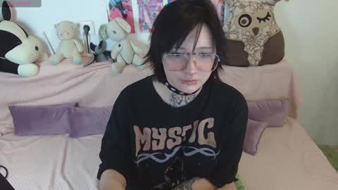 Snapshot of winstyxt chatting on January 27, 2:35 pm winstyxt online show from January 27, 2:35 pm
