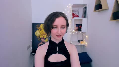 Amber online show from February 22, 2:30 pm
