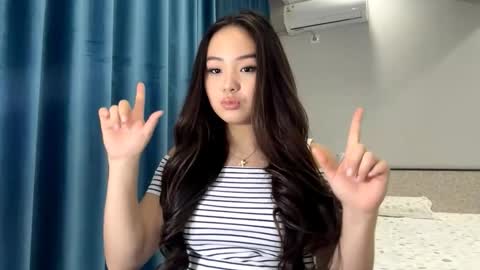 Amina online show from November 18, 3:15 pm