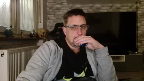 Dirty online show from November 13, 8:44 pm