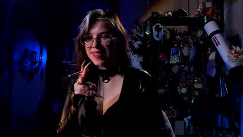 Snapshot of witch_fiona chatting on March 4, 8:05 pm Goddess of two strapons  - Mr. long Don Mr. Pinky online show from March 4, 8:05 pm