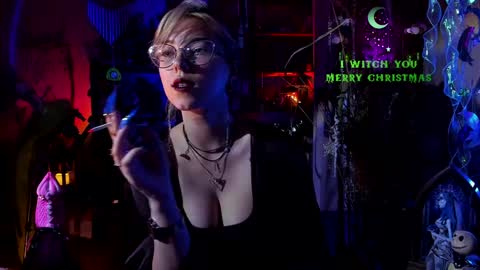 Snapshot of witch_fiona chatting on December 29, 7:32 pm Goddess of two strapons  - Mr. long Don Mr. Pinky online show from December 29, 7:32 pm