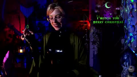 Snapshot of witch_fiona chatting on December 28, 7:43 pm Goddess of two strapons  - Mr. long Don Mr. Pinky online show from December 28, 7:43 pm