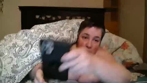 Annie online show from December 18, 6:20 am