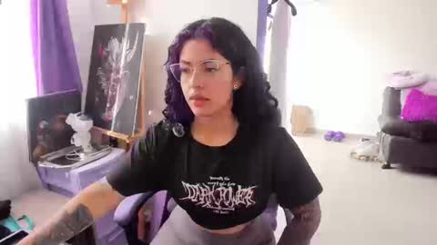 Snapshot of witchofhearts chatting on September 8, 8:52 pm Luna Violeta A r t i s t online show from September 8, 8:52 pm