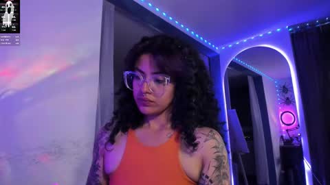 Snapshot of witchofhearts chatting on March 2, 5:12 am Luna Violeta A r t i s t online show from March 2, 5:12 am