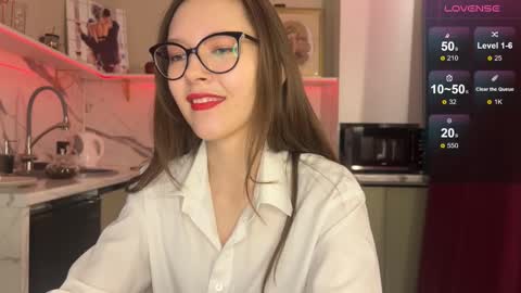 Snapshot of withlovebella chatting on March 9, 3:27 pm Isobelle online show from March 9, 3:27 pm