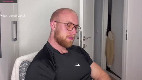Snapshot of wlademarbergs chatting on February 1, 5:18 am Wlademar online show from February 1, 5:18 am
