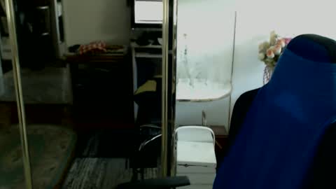 wlodek165 online show from April 23, 11:40 am