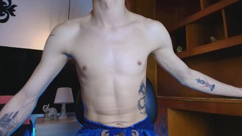  W O L F  online show from April 8, 11:24 am