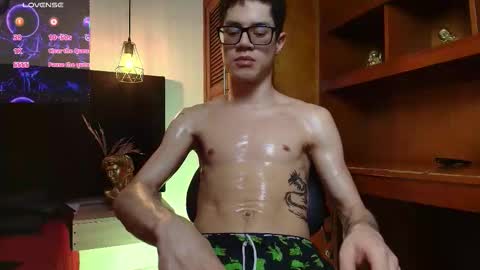  W O L F  online show from March 13, 12:08 pm