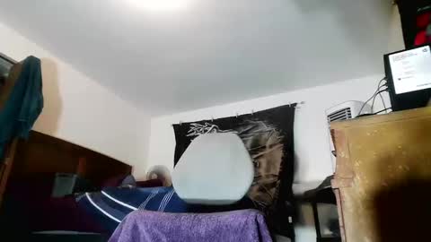 wolfman79 online show from October 31, 10:26 am