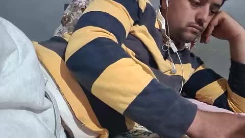 wolf boy online show from February 8, 10:40 pm