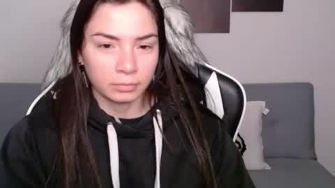 Snapshot of wolfs_daughter chatting on March 11, 5:02 am Alex online show from March 11, 5:02 am