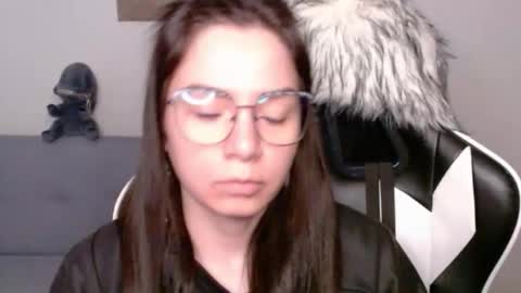 Alex online show from November 10, 2:25 am