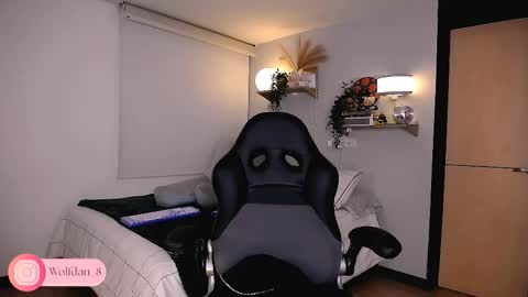   online show from September 20, 3:53 am