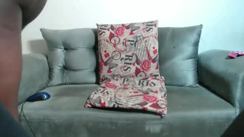 SHENIEL RODRIGUEZ online show from February 6, 8:50 am